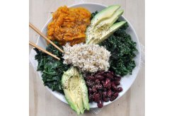 Assiette macrobiotique, respectant les proportions et les besoins