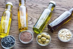 Bouteilles d'huiles végétales